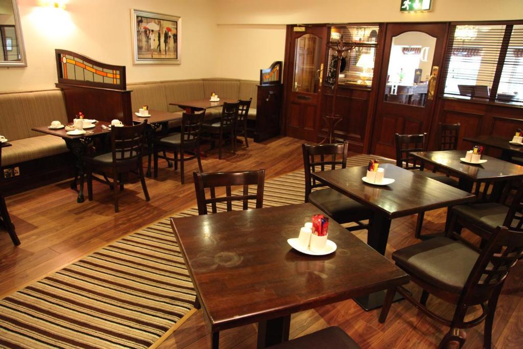 Dalton Inn Hotel Claremorris Dış mekan fotoğraf